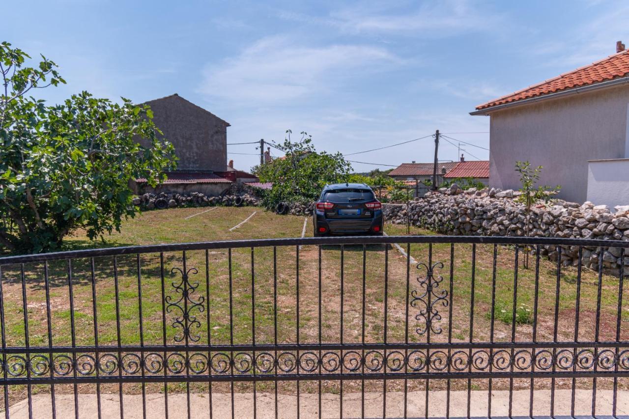 Apartments By The Sea Punat, Krk - 5351 Ngoại thất bức ảnh