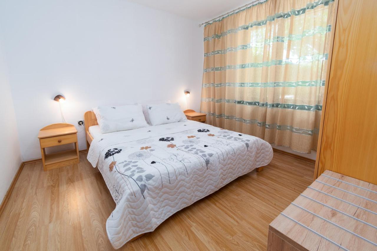 Apartments By The Sea Punat, Krk - 5351 Ngoại thất bức ảnh