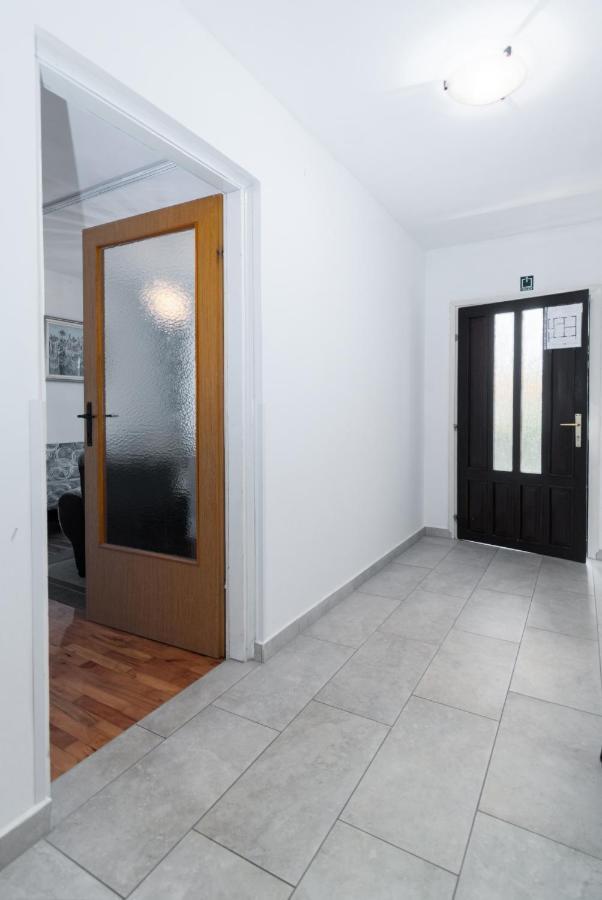 Apartments By The Sea Punat, Krk - 5351 Ngoại thất bức ảnh