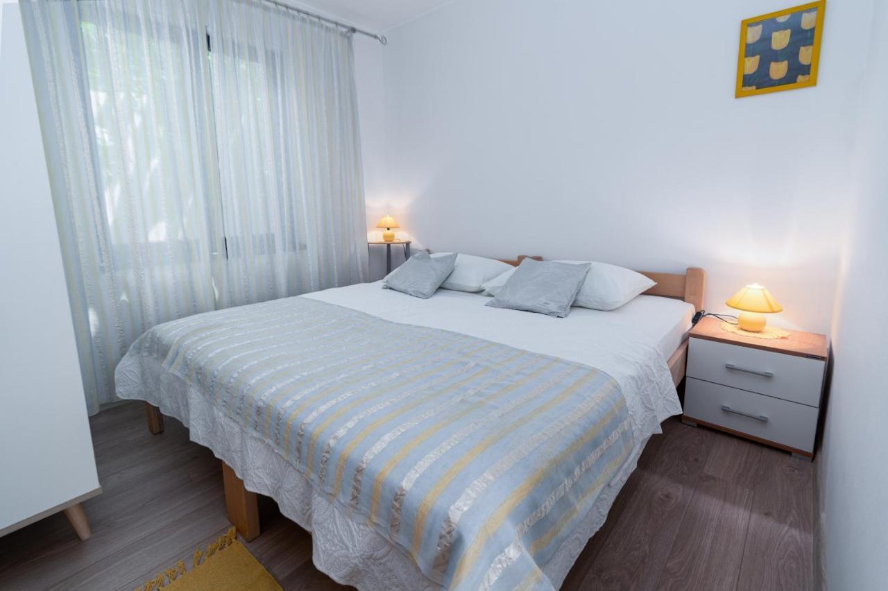Apartments By The Sea Punat, Krk - 5351 Ngoại thất bức ảnh