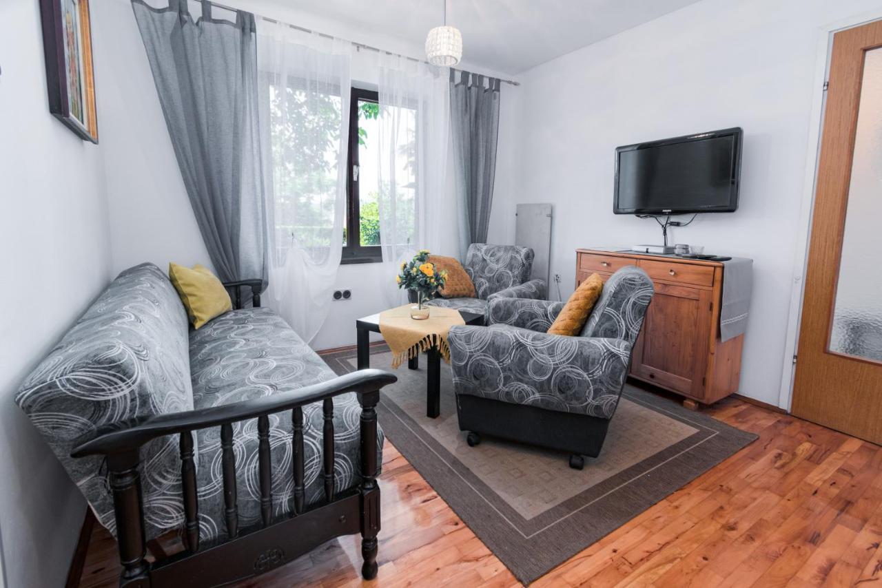Apartments By The Sea Punat, Krk - 5351 Ngoại thất bức ảnh